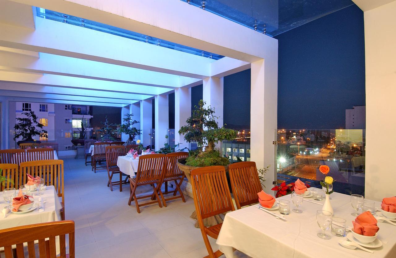 Blue Beach Hotel Da Nang Buitenkant foto